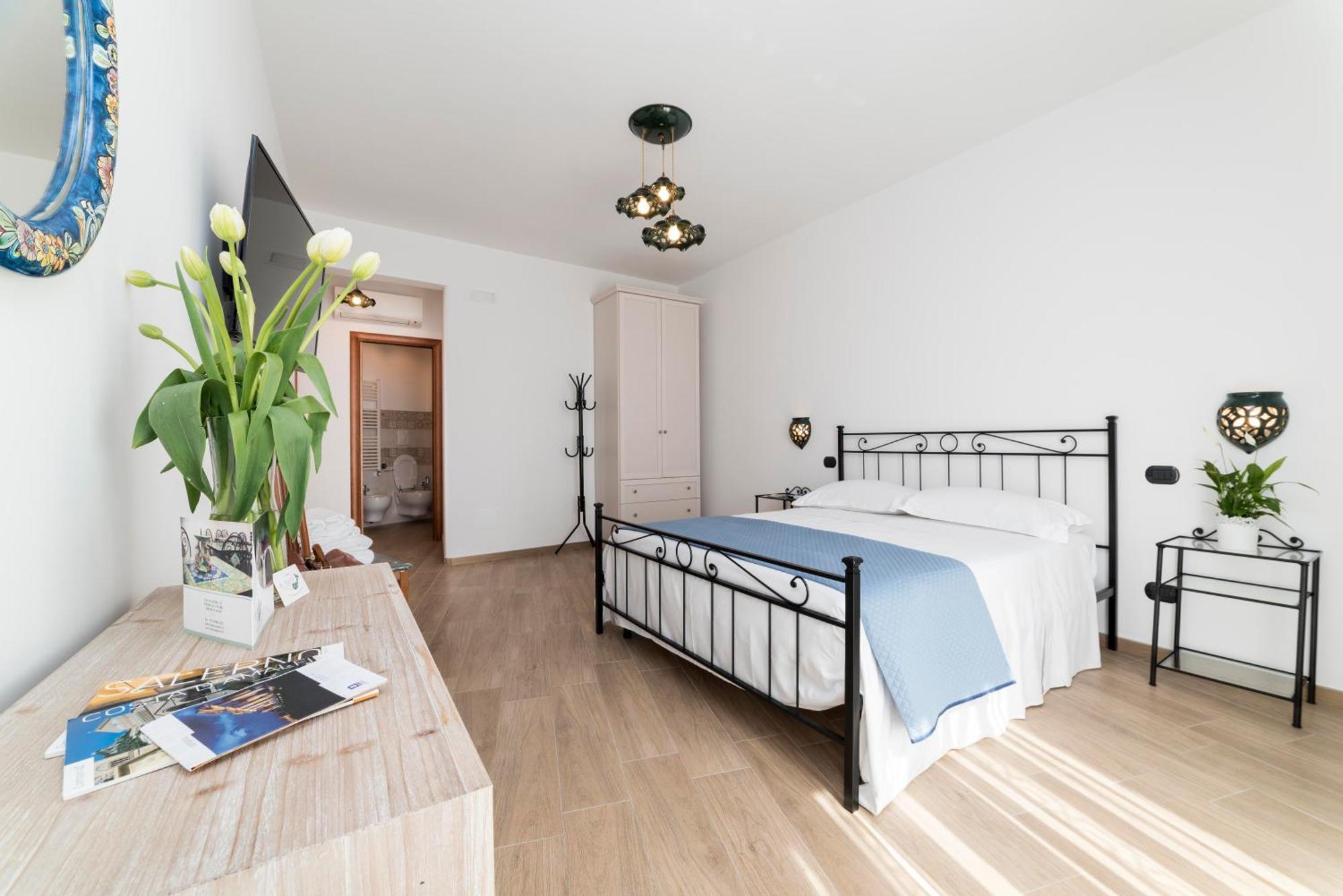 B&B Palazzo Pinto 2 В'єтрі Екстер'єр фото